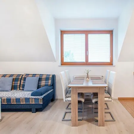 Roberta Apartment *